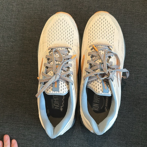 Gray and Orange brooks anthem - Picture 5 of 5